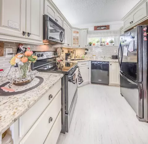 2615 Garden S #205, Lake Worth Beach, FL 33461