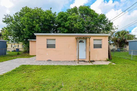 2511 Avenue L, Fort Pierce, FL 34947