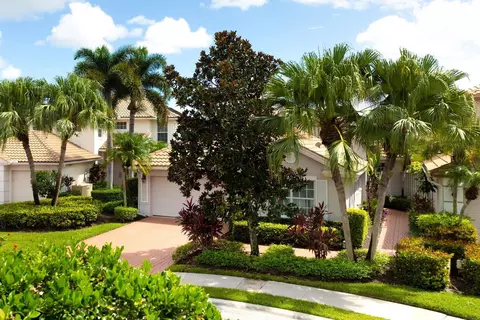 926 Augusta Pointe Dr, Palm Beach Gardens, FL 33418
