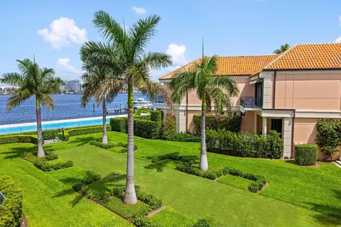 307 Everglade Ave, Palm Beach, FL 33480