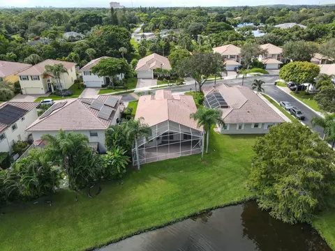148 Hidden Hollow Dr, Palm Beach Gardens, FL 33418