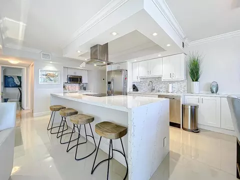 5440 N Ocean Dr #407, Singer Island, FL 33404