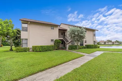 8601 Boca Glades W #F, Boca Raton, FL 33434