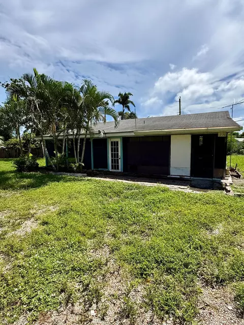 1250 Royal Palm Ave, West Palm Beach, FL 33406