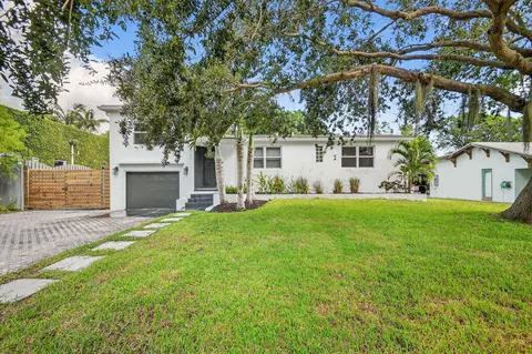 711 NE 8th Ave, Boynton Beach, FL 33435
