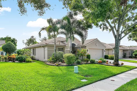 8307 Duomo Cir, Boynton Beach, FL 33472