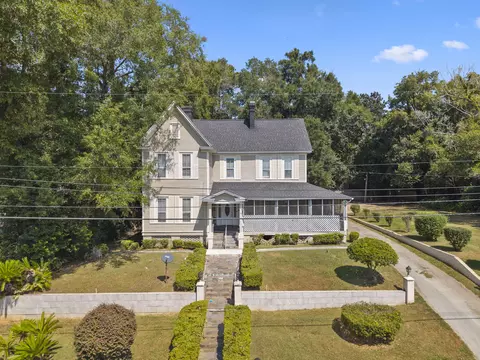 618 W Washington St, Quincy, FL 32351