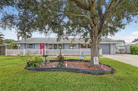 9180 Fountain Rd, Lake Worth, FL 33467