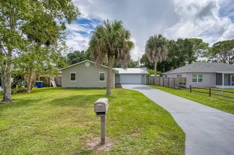 1007 Gatewood Ave, Fort Pierce, FL 34982