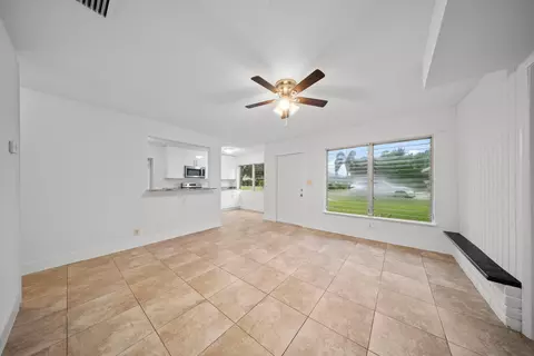 2904 SE Bamboo St, Stuart, FL 34997 photo 8