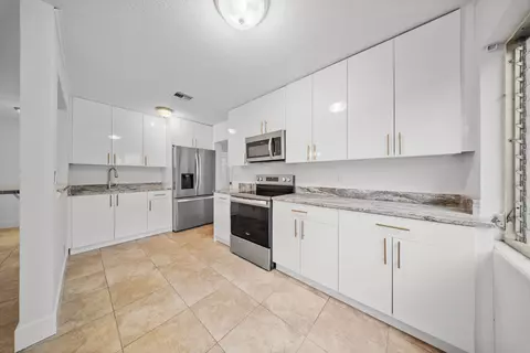 2904 SE Bamboo St, Stuart, FL 34997 photo 11