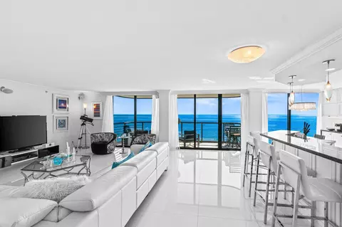 250 S Ocean Blvd #11D, Boca Raton, FL 33432