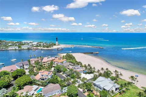 3205 Beacon St, Pompano Beach, FL 33062