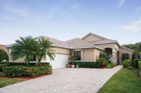 10091 Dover Carriage Ln, Lake Worth, FL 33449