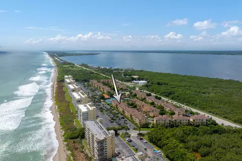 112 Ocean Bay Dr W, Jensen Beach, FL 34957