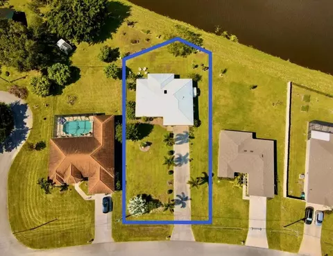 200 SW Ridgecrest Dr, Port Saint Lucie, FL 34953