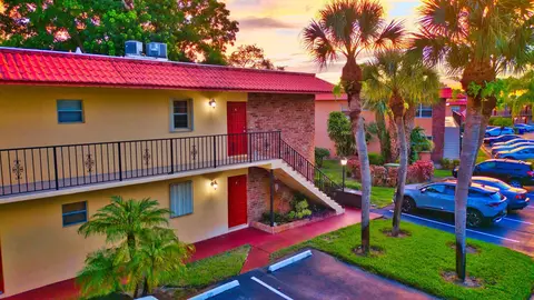 1911 SW Palm City Rd #J, Stuart, FL 34994