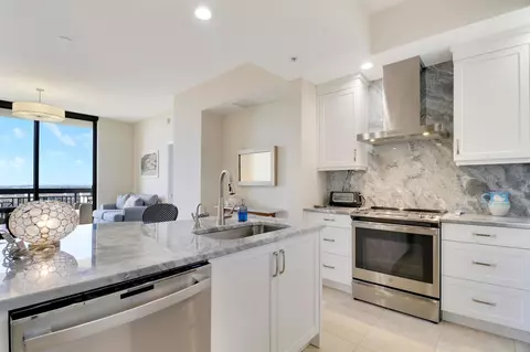 801 S Olive Ave #902, West Palm Beach, FL 33401