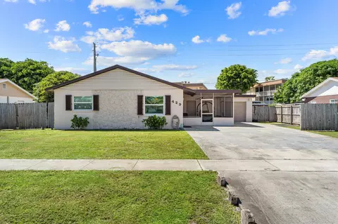 429 Kirk Rd, Palm Springs, FL 33461