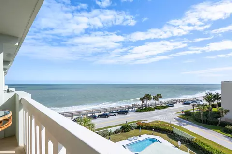 4049 Ocean Dr #505, Vero Beach, FL 32963