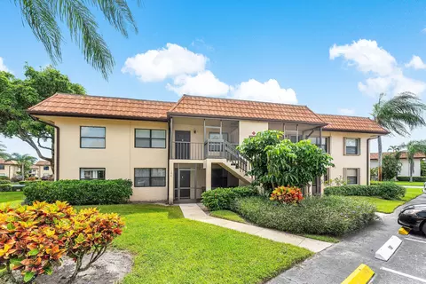 7091 Golf Colony Ct #104, Lake Worth, FL 33467