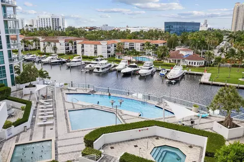 3131 NE 188th St #2-705, Aventura, FL 33180
