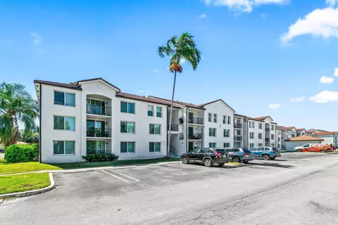 320 Villa Cir, Boynton Beach, FL 33435