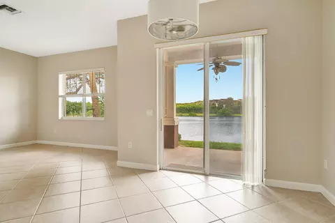 881 Marina Del Ray Ln #1, West Palm Beach, FL 33401