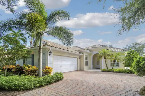 1323 St Lawrence, Palm Beach Gardens, FL 33410