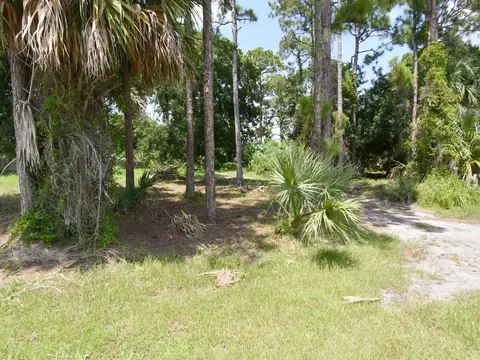 1118 SW East Louise Cir SW, Port St Lucie, FL 34953