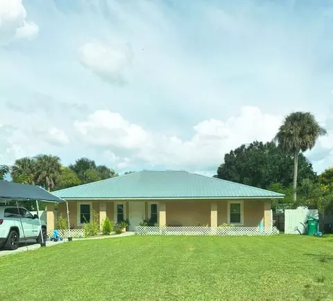 1011 SW 6th Ave, Okeechobee, FL 34974