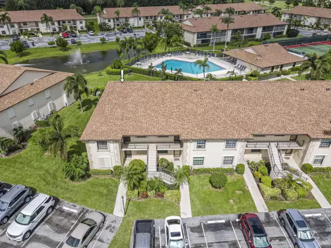 1102 Pinecrest #A, Jupiter, FL 33458