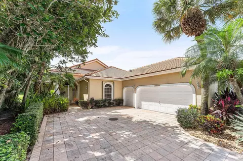 10654 Greenbriar Villa Dr, Lake Worth, FL 33449