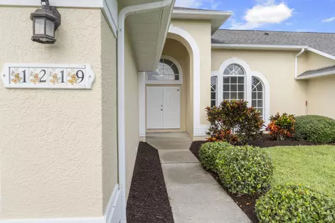 1219 Bevan Dr, Sebastian, FL 32958