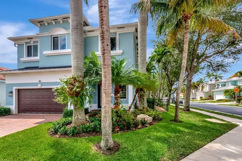 40 Country Lake Cir, Boynton Beach, FL 33436