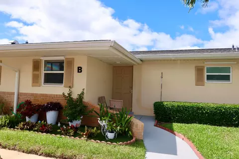 2511 Barkley Dr W #B, West Palm Beach, FL 33415