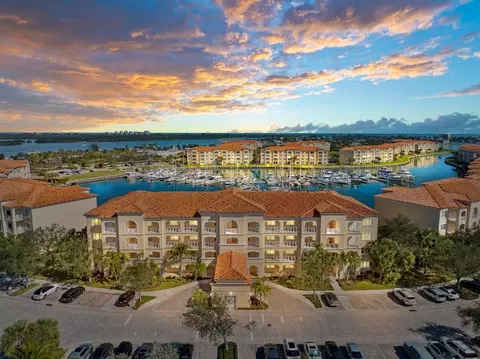13 Harbour Isle W #PH02, Fort Pierce, FL 34949
