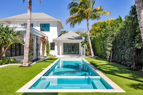 215 Summa St, West Palm Beach, FL 33405
