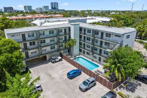 609 NE 13th Ave #102, Fort Lauderdale, FL 33304
