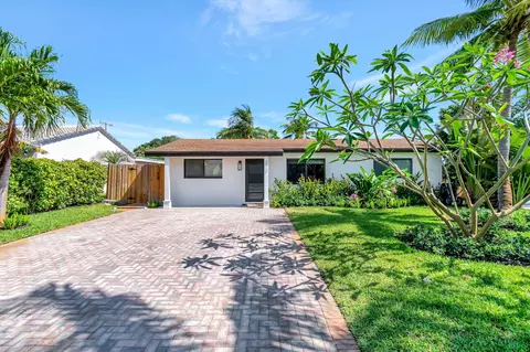 213 SE 24th Ave, Boynton Beach, FL 33435