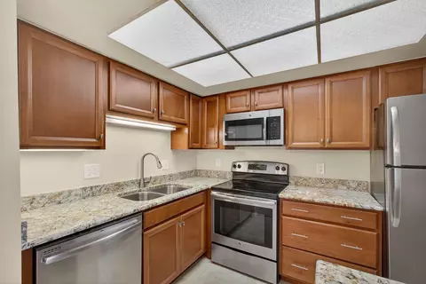 4169 Oak Terrace Dr, Greenacres, FL 33463