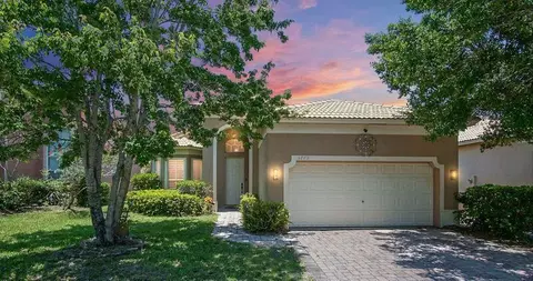 5770 Sunberry Cir, Fort Pierce, FL 34951