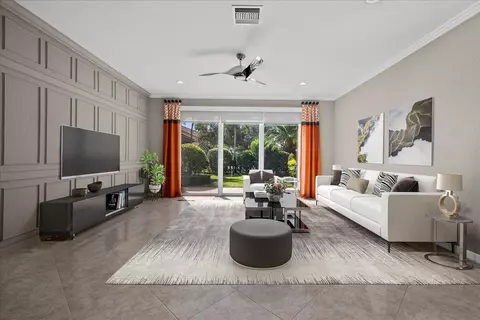 692 SW Glen Crest Way, Stuart, FL 34997