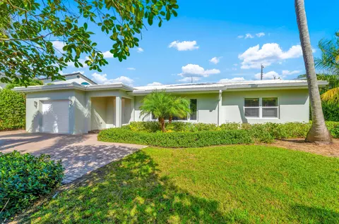 471 N Juno Ln, Juno Beach, FL 33408