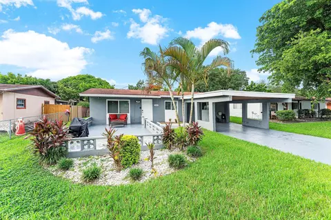 2840 NW 8th St, Pompano Beach, FL 33069