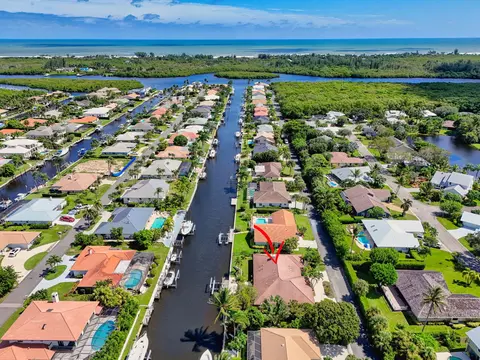 8879 SE Hawksbill Way, Hobe Sound, FL 33455