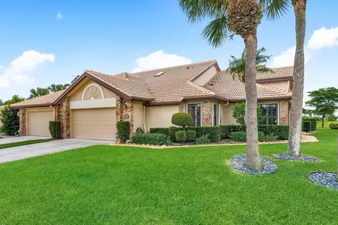 8207 Cassia Dr, Boynton Beach, FL 33472