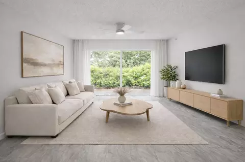 5025 Wiles Rd #107, Coconut Creek, FL 33073