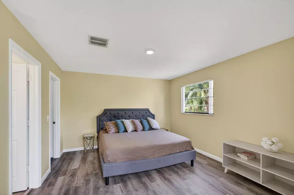 Bedroom - 2399 Lena Ln, West Palm Beach, FL 33415 photo 1 of 4