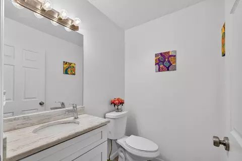 Bath - 2399 Lena Ln, West Palm Beach, FL 33415 photo 1 of 7